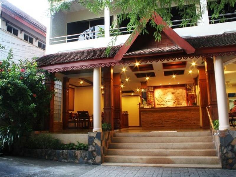 Baan Pron Phateep Patong Exterior foto