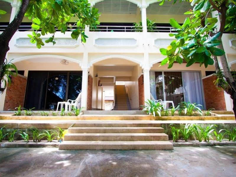 Baan Pron Phateep Patong Exterior foto