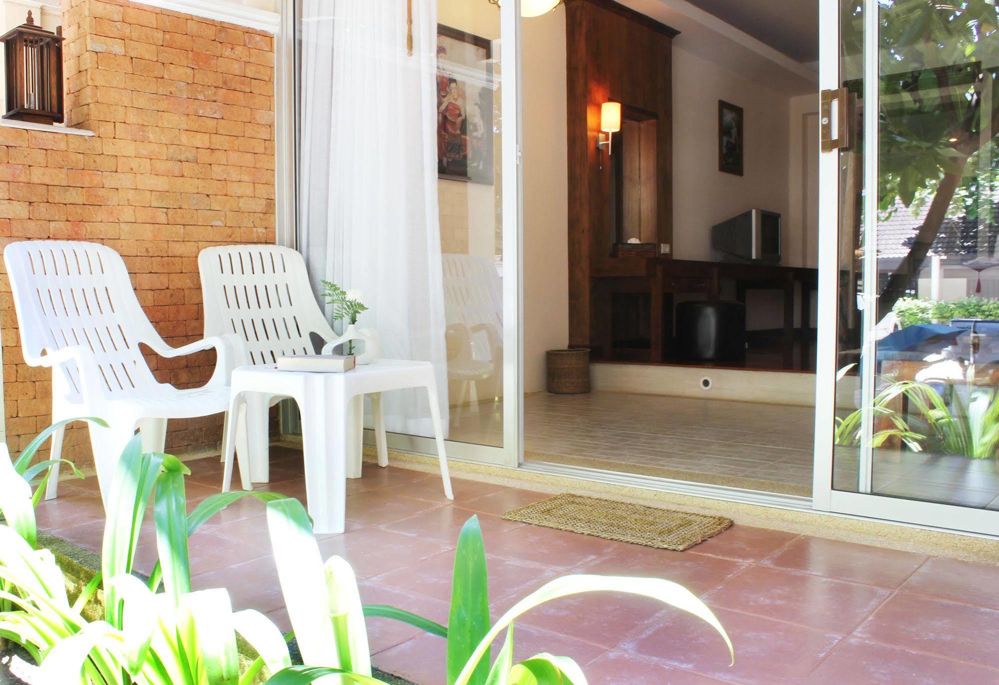 Baan Pron Phateep Patong Exterior foto